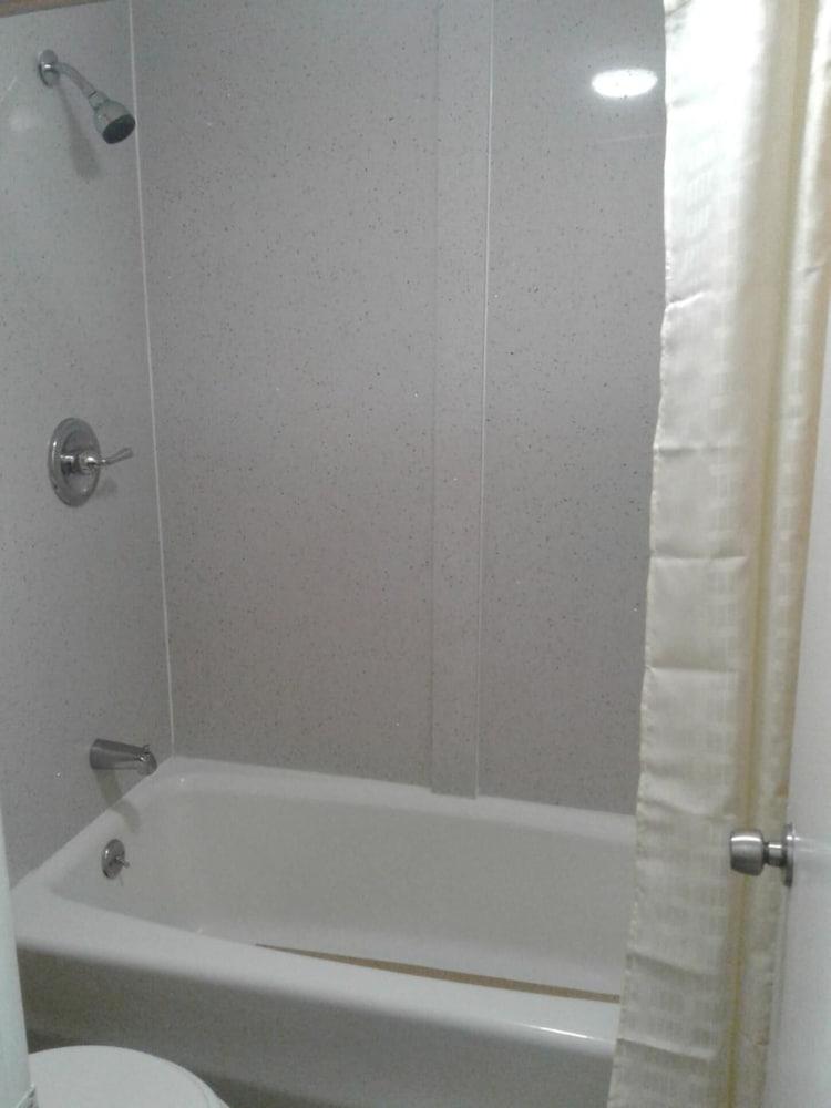 Budget Inn Express photo 23