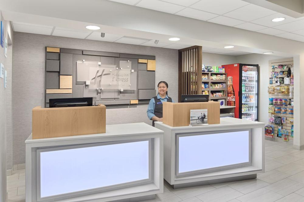 Holiday Inn Express & Suites Byron by IHG photo 17