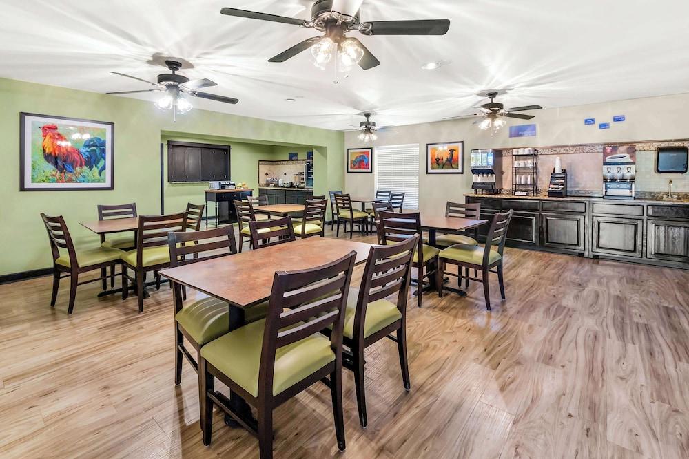 Best Western George West Executive Inn photo 20