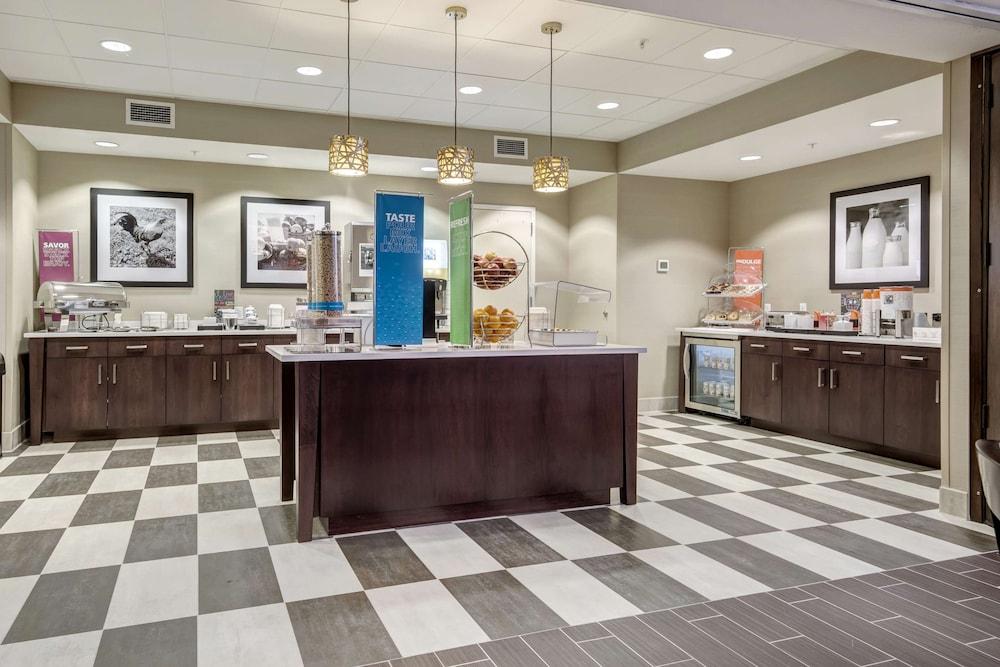 Hampton Inn St. Louis Wentzville photo 37
