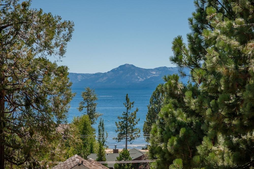 Tahoe Vistana Inn photo 54