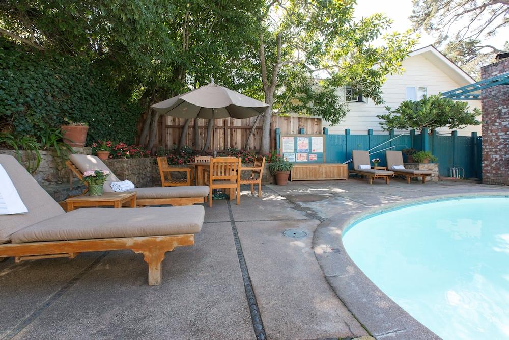 Normandy Inn photo 13