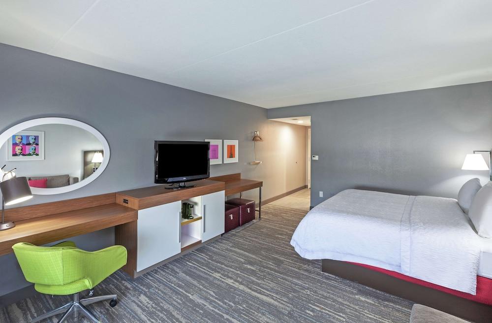 Hampton Inn & Suites Houston-Bush Intercontinental Aprt photo 19