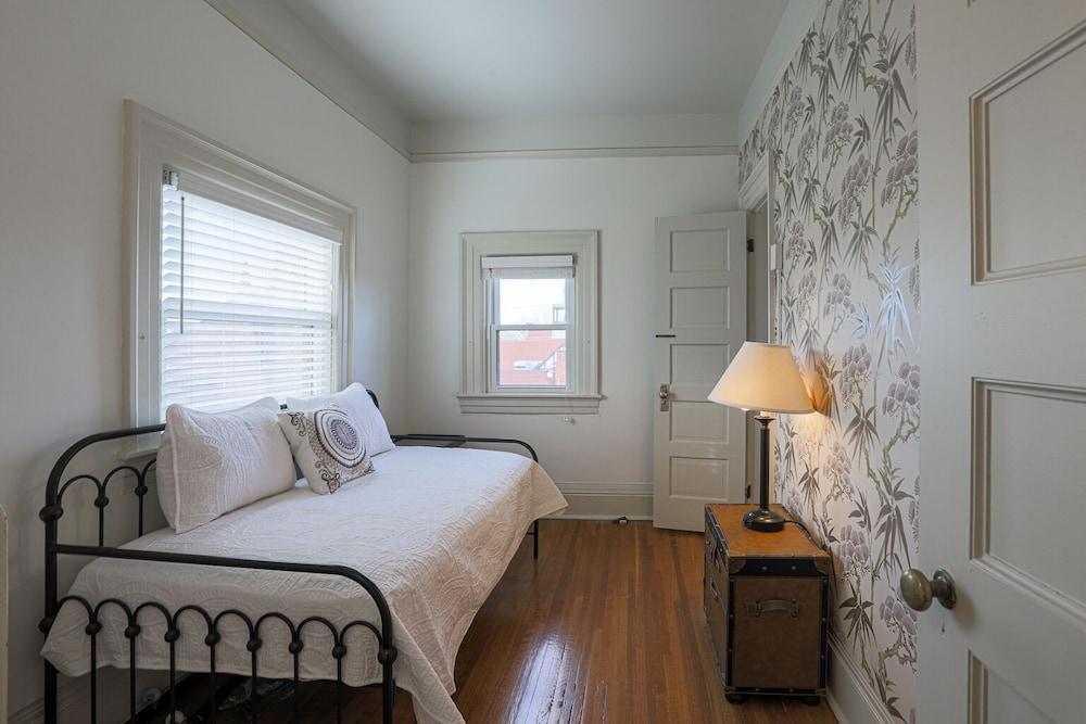 Offutt Manor photo 18