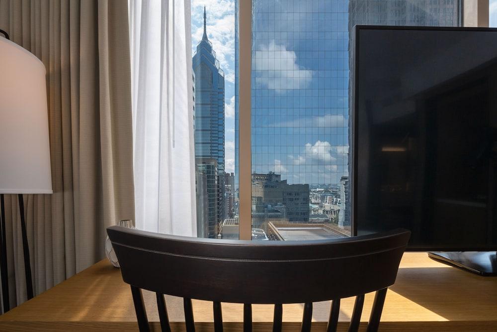 The Windsor Suites photo 38