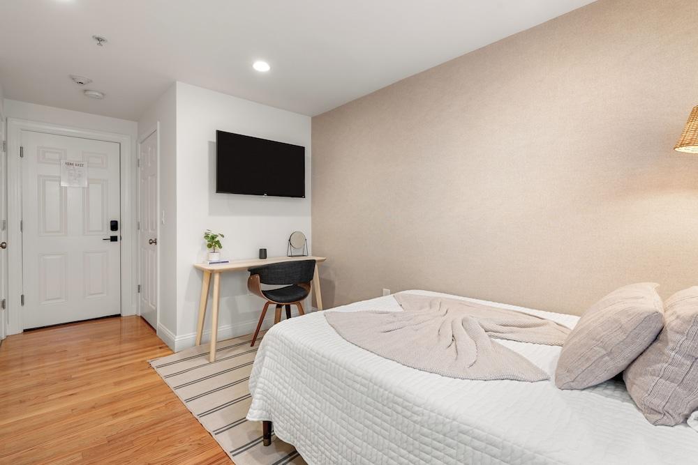 Hygge House Suites photo 36