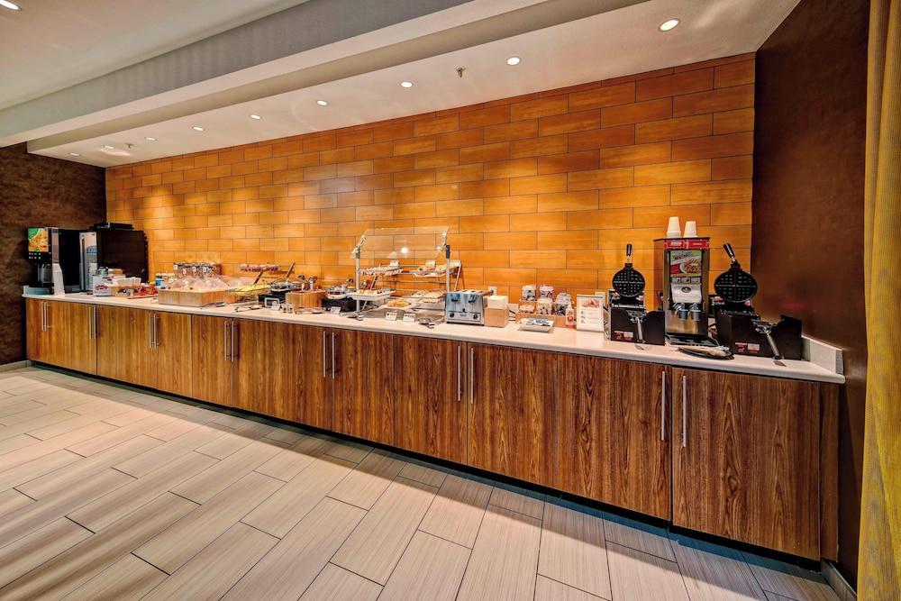 Springhill Suites by Marriott Moore photo 16