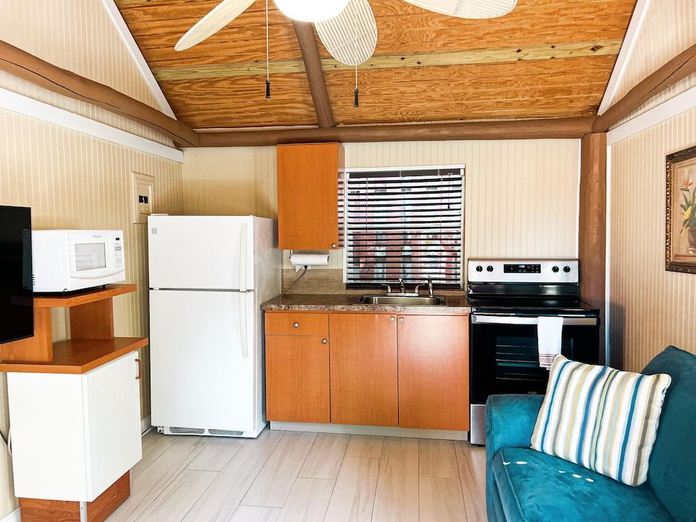 Sunset Cove Beach Resort photo 95