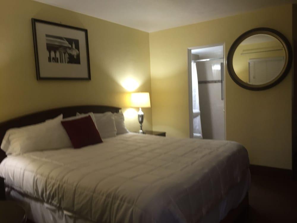 Family Inn photo 11