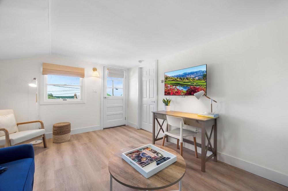 Marina Bay Cottages photo 37