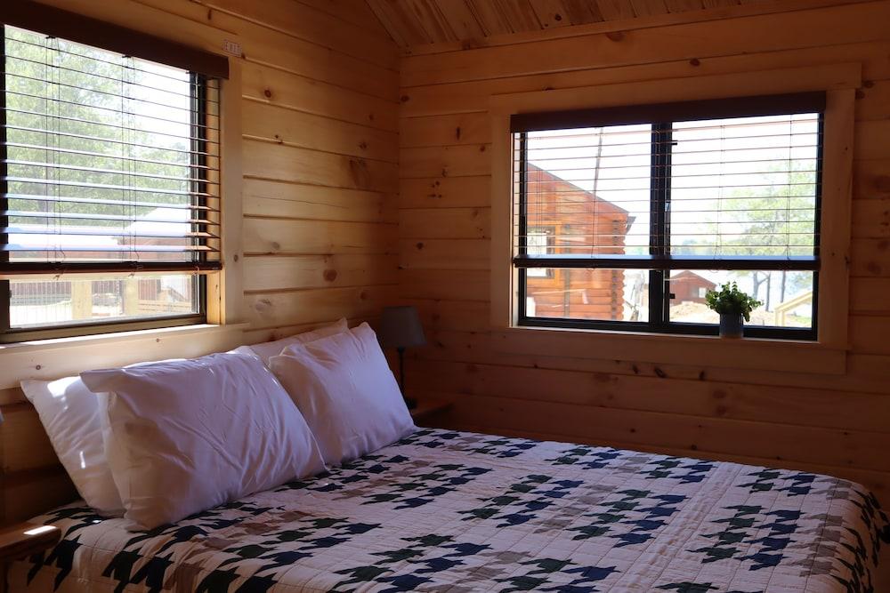 Cowan Creek Lodges photo 3