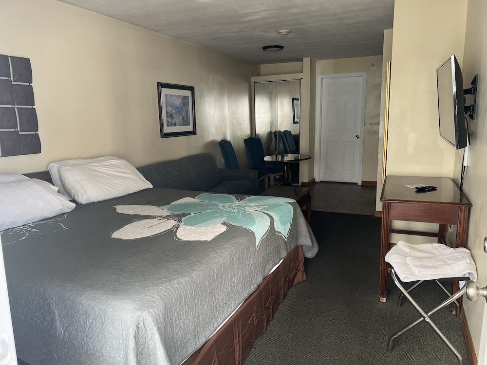 SHIPS INN Hotel photo 42