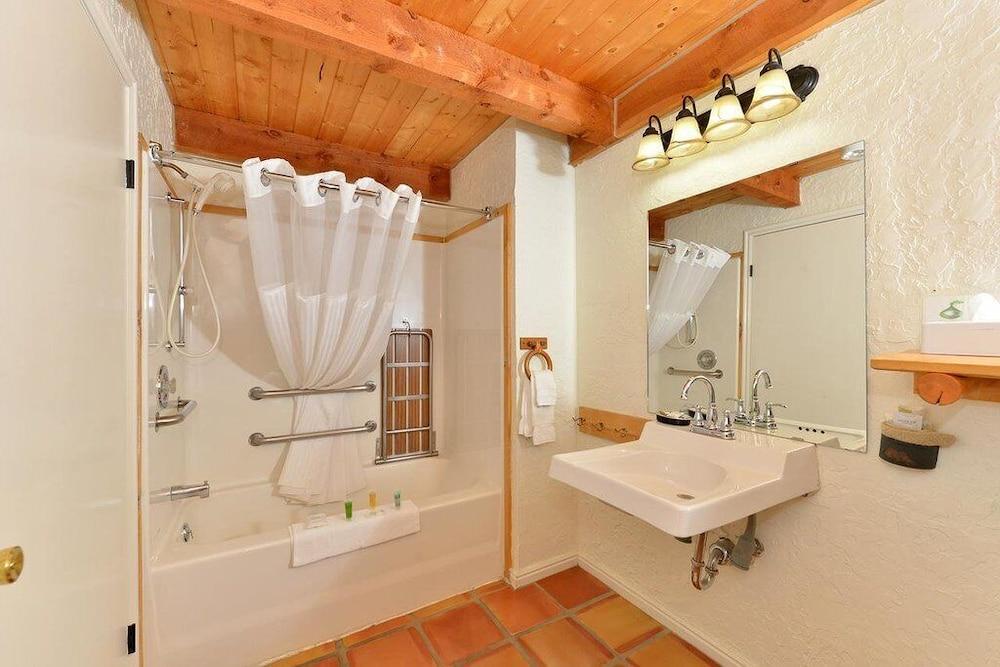 The Boulder Creek Lodge photo 30