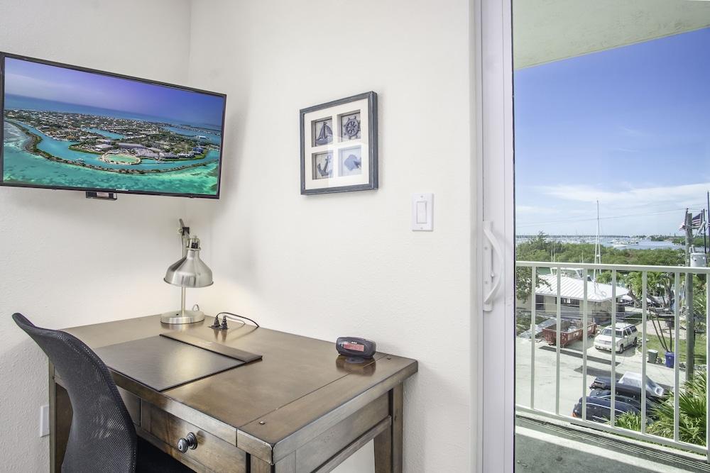 Skipjack Resort & Marina photo 13