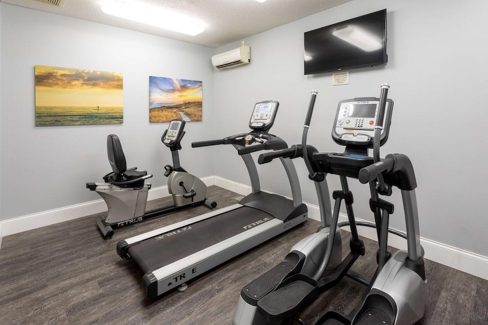 Grandstay Residential Suites Hotel - Sheboygan photo 10