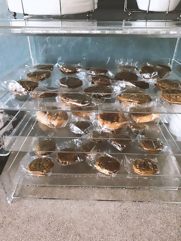 Blue Way Inn & Suites By Jasper Houston photo 10