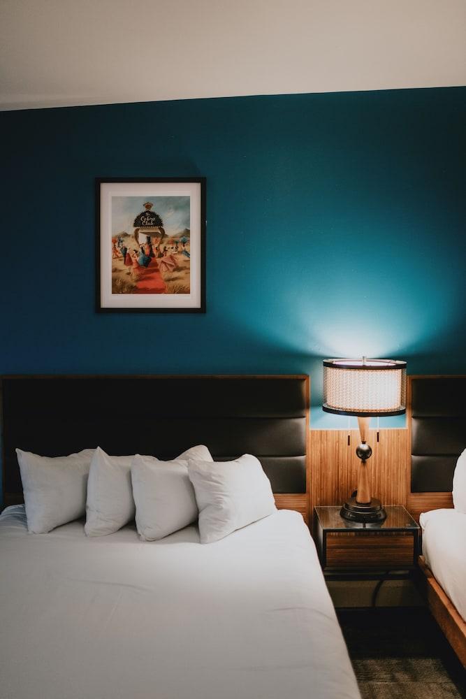 The Sapphire Motel photo 34