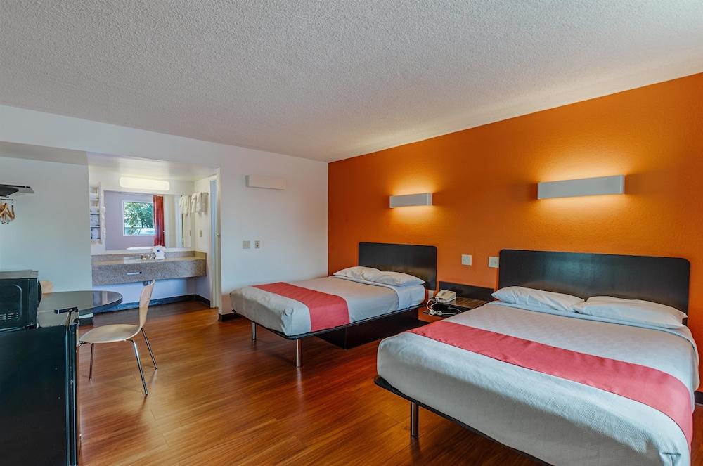 Motel 6 Winchester, VA photo 6