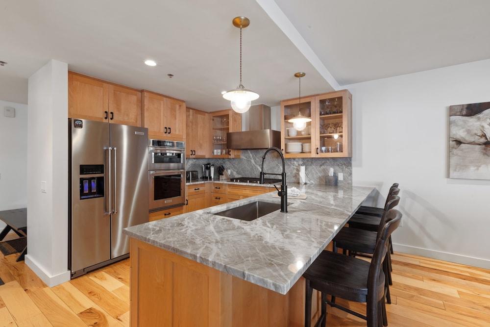 Ice House Suites and Condominiums photo 80
