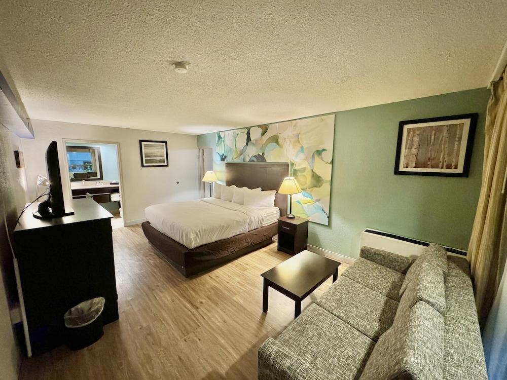 Wyndham Garden Ann Arbor photo 22