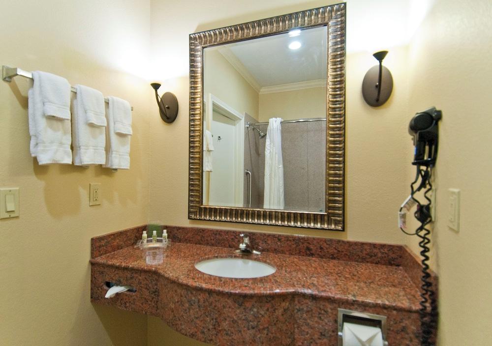 Wyndham Lake Charles Casino Area photo 13