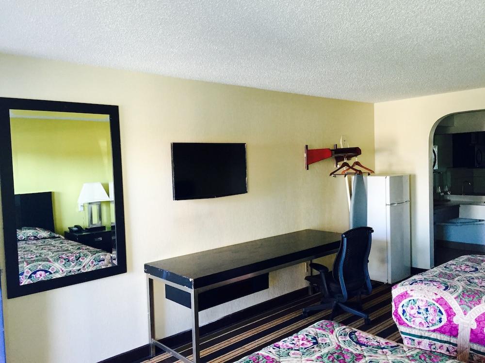 Executive Inn photo 12