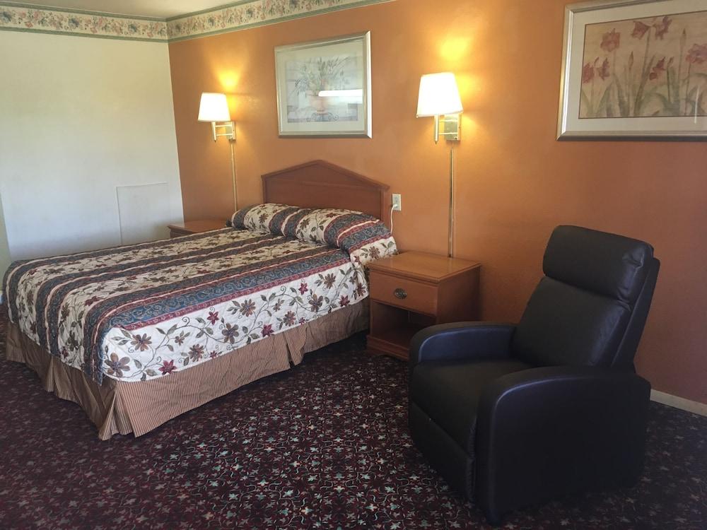 Finns Motel photo 7