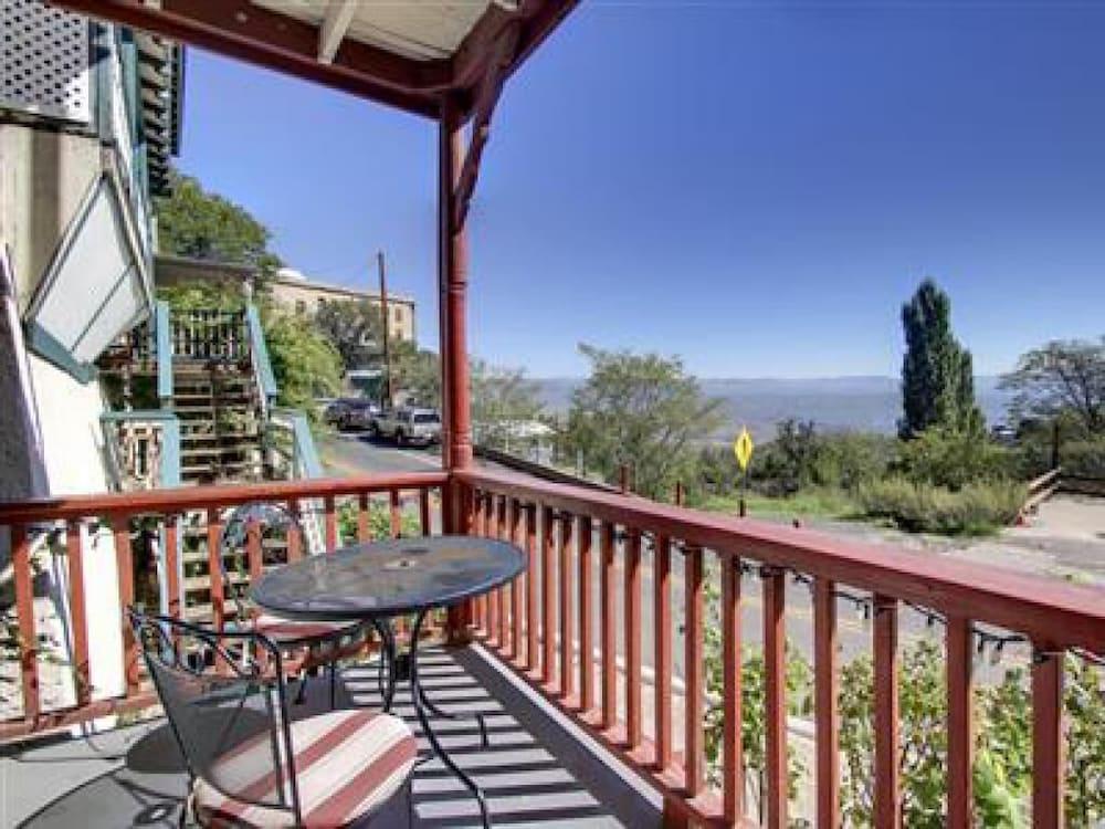 Ghost City Inn photo 19