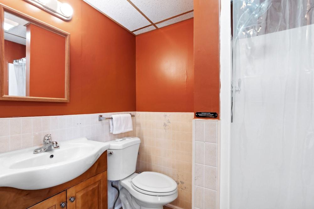 The Beaches Guest Rooms and Cottages photo 46