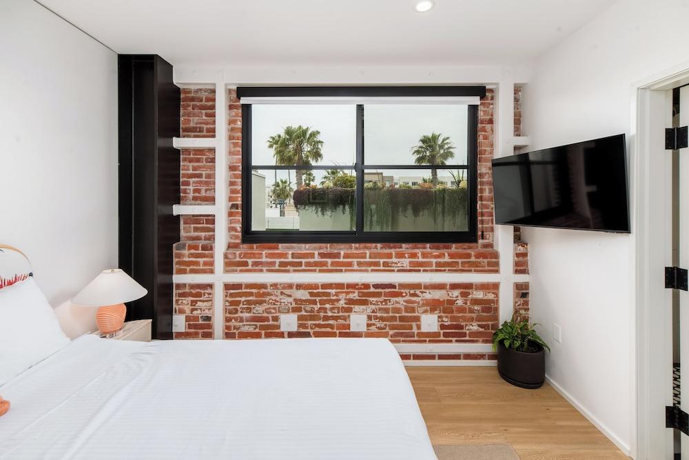 The Brick Hotel photo 9