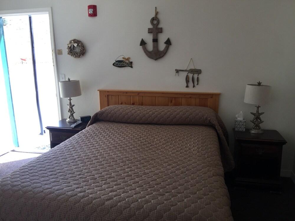 Rustic Inn Motel photo 27