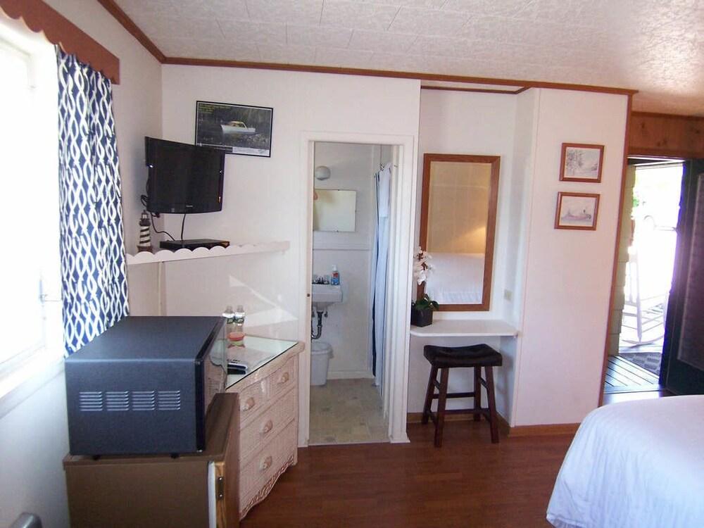 Wooden Boat Inn photo 23