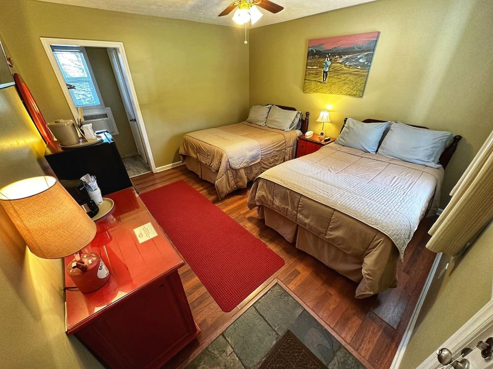 Alpine Village Inn photo 4