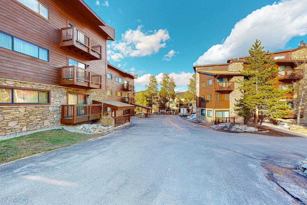 Pine Ridge Condominiums photo 78