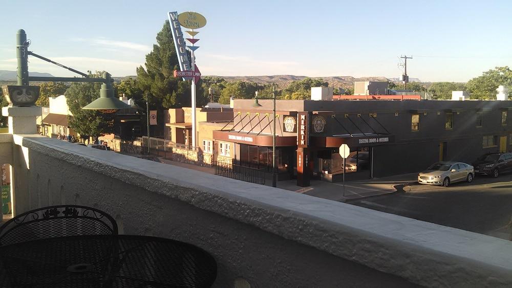 Cottonwood Hotel photo 19