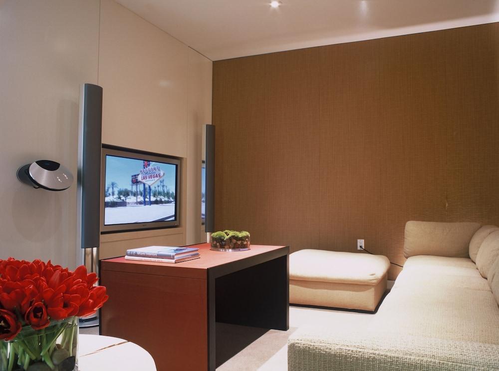 The SKYLOFTS at MGM Grand photo 28