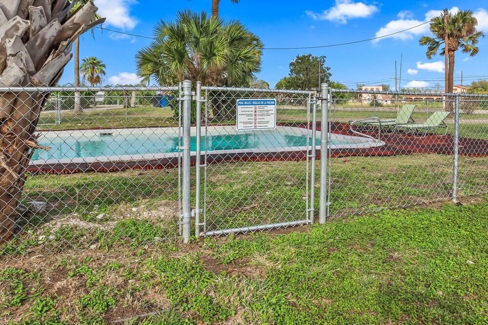 Mathis Motel photo 16