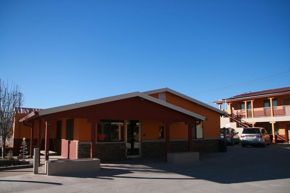 Budget Inn photo 23