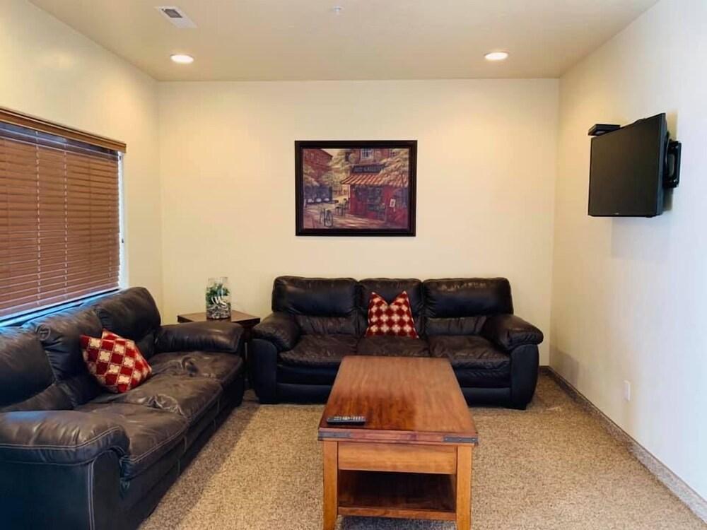 CB&M Executive Suites photo 40