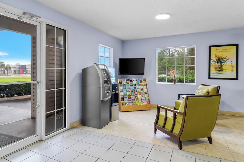 Homestay Inn & Suites photo 8