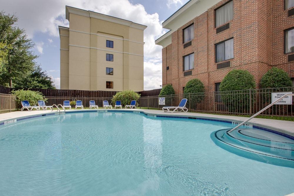 Holiday Inn Express & Suites Columbia-I-20 @ Clemson Rd by IHG photo 17