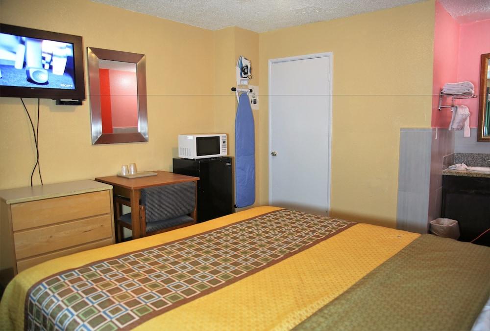 4 Star Motel photo 7