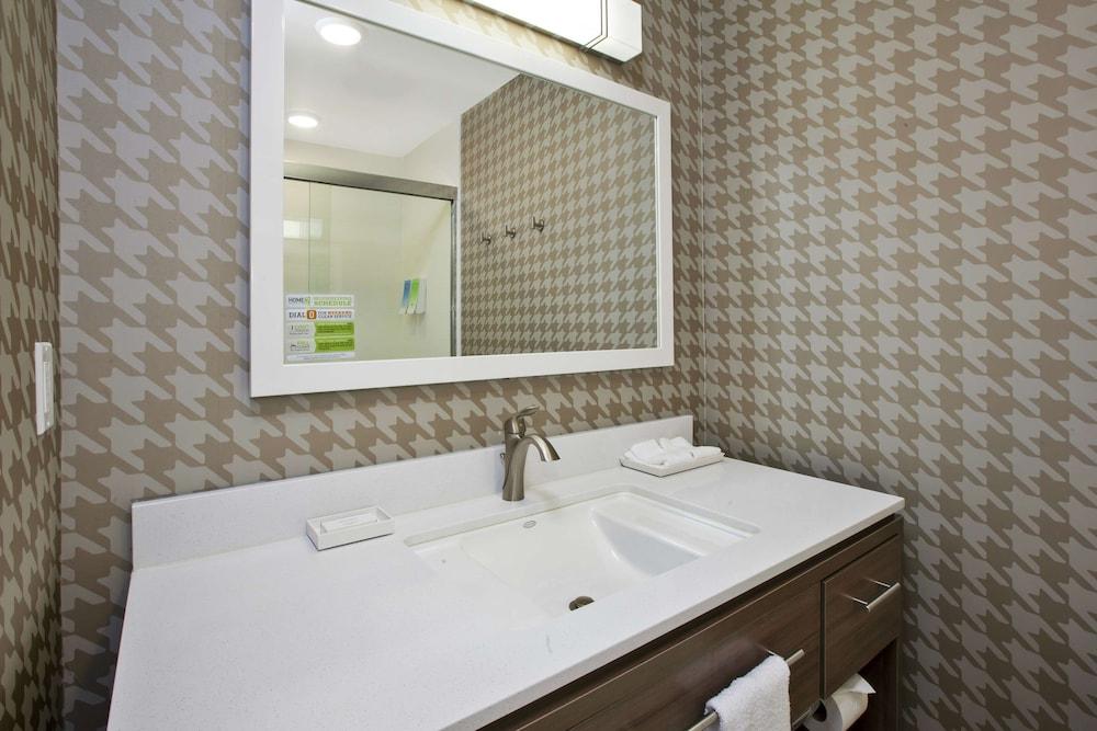 Home2 Suites By Hilton West Bloomfield Detroit photo 5