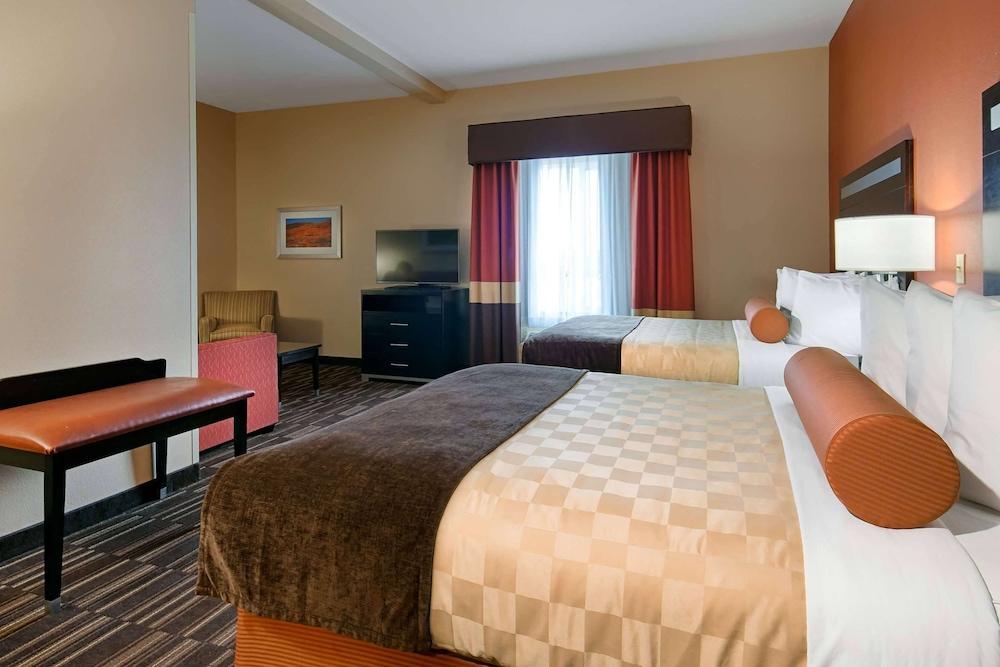 Wyndham Garden Lancaster CA photo 22