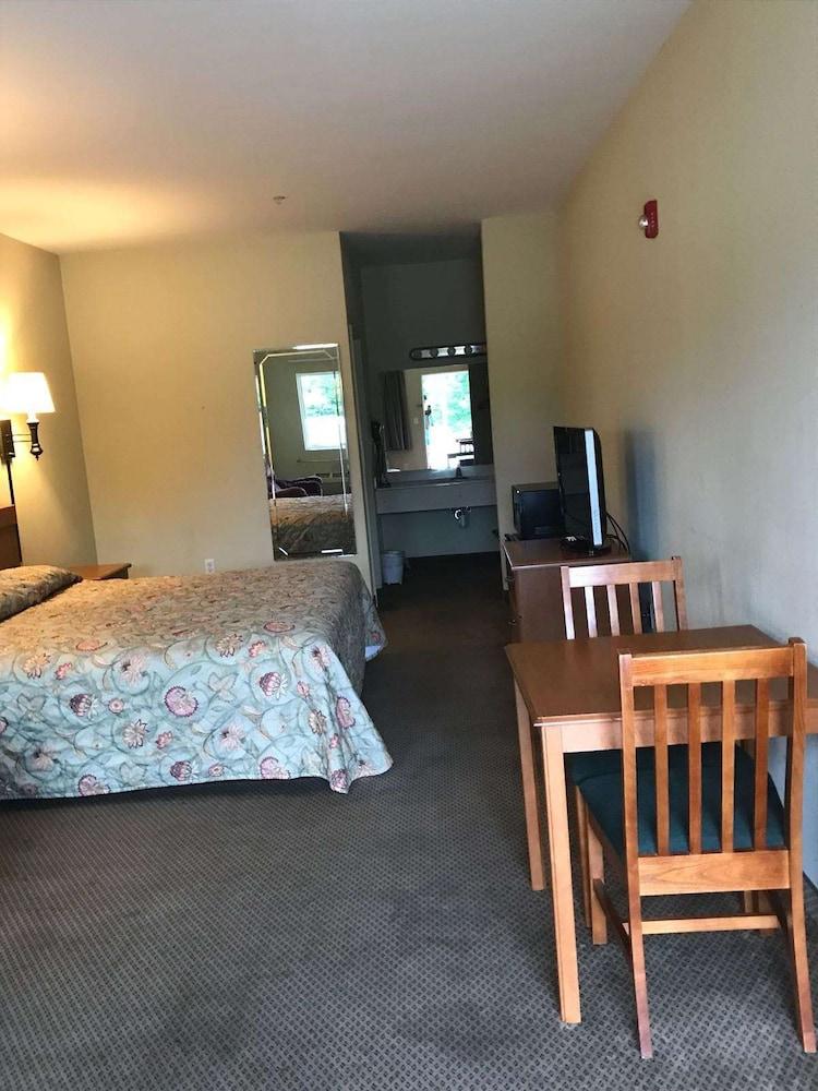City Heart Inn & Suites photo 18