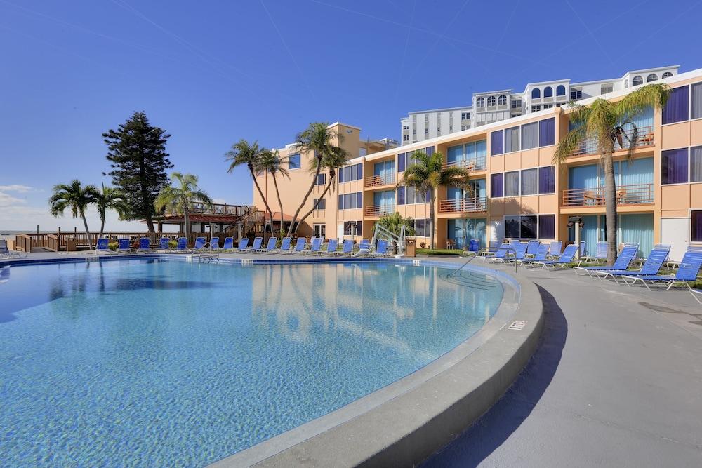 Dolphin Beach Resort photo 10
