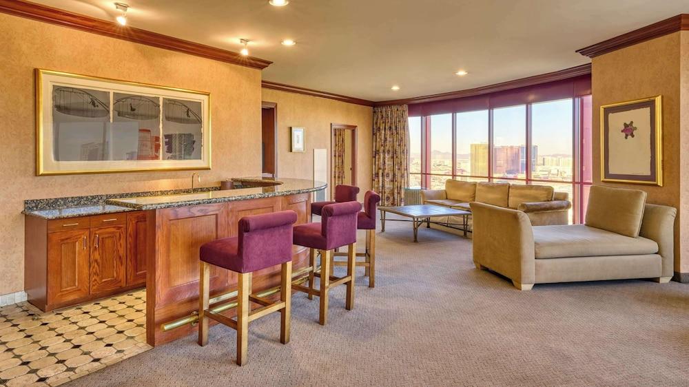 Rio Hotel & Casino, a Destination by Hyatt Hotel photo 18