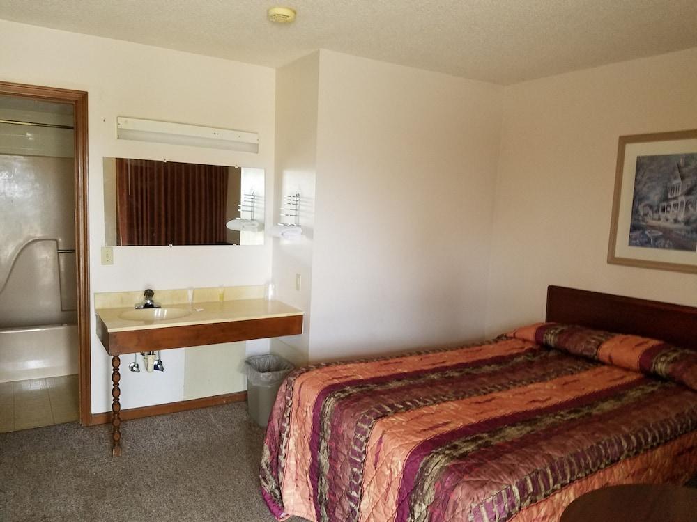Midwest inn motel photo 3