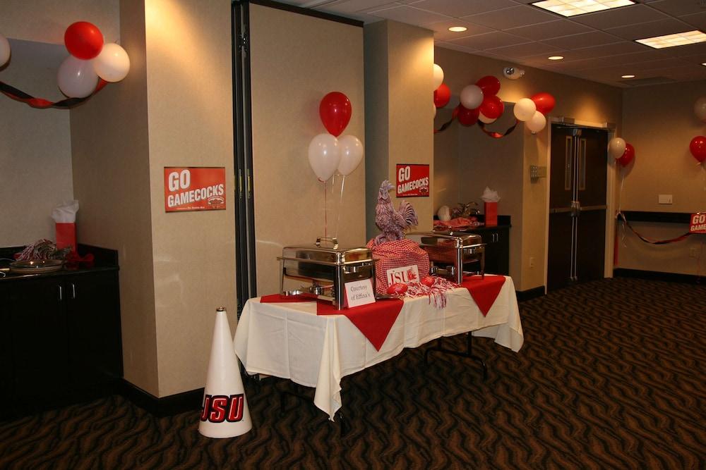 Hampton Inn Jacksonville-Anniston Area photo 56