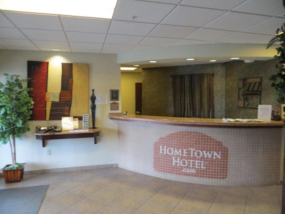 HomeTown Hotel Bryant photo 3